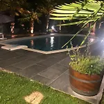 Avec Piscine * Bergerac
